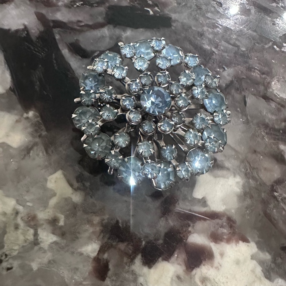 Vintage Blue Crystal Brooch - Picture 2 of 7